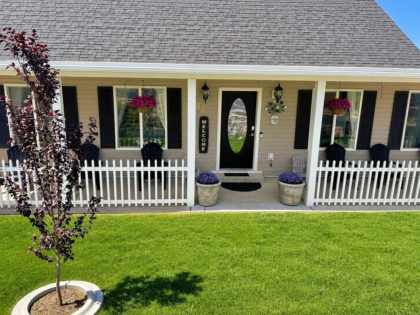The Good Life front porch and welcoming entrance